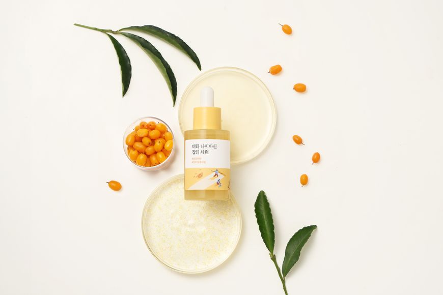 Освітлювальна сироватка з вітаміном C та ніацинамідом ROUND LAB Vita Niacinamide Dark Spot Serum 30 ml 4886 фото